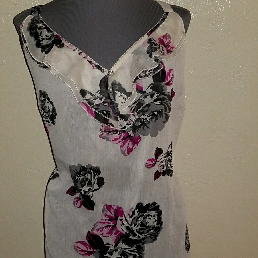 Avenue flouncy tank with bead detail